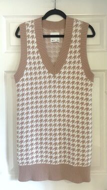 Abercrombie & Fitch Houndstooth Sweater Vest Mini Dress S Tan Knit Academia NWOT